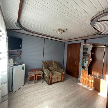 Sadyba U Halyny Sunrise Bukovel Exterior photo